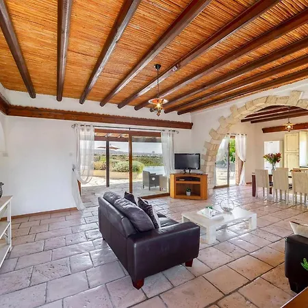 Lavender Villa Coral Bay